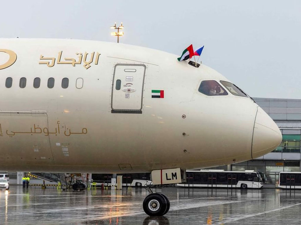 Etihad Airways launches debut flights to Prague,...