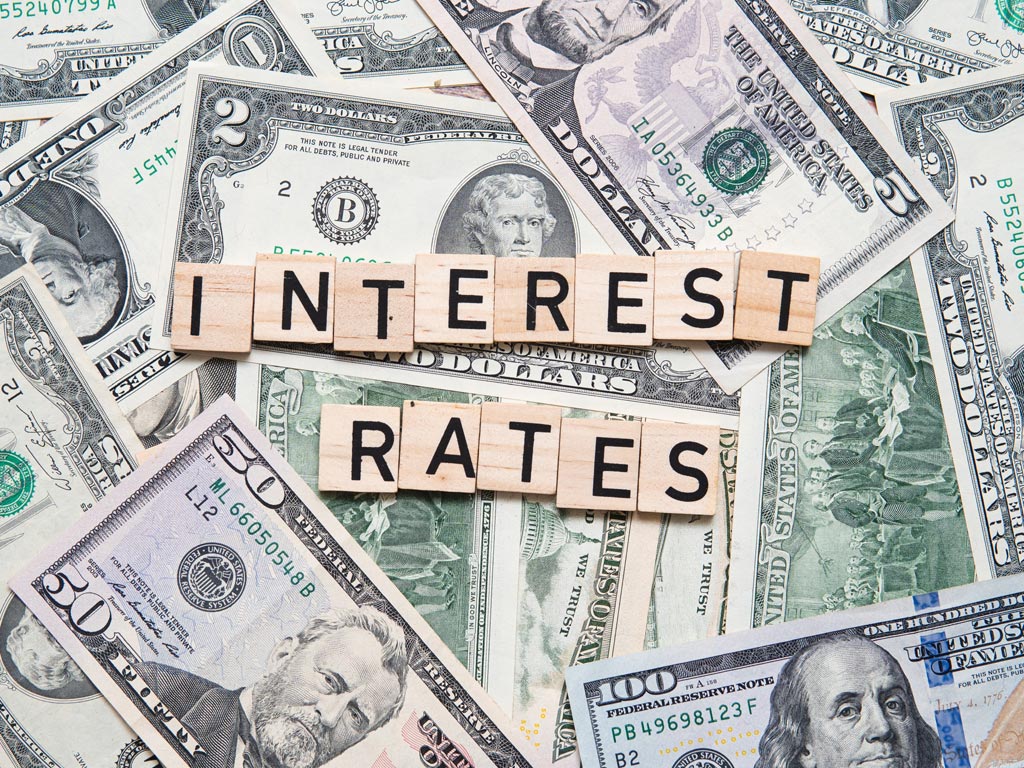 Oil surge signals higher rates ahead, says deVere...