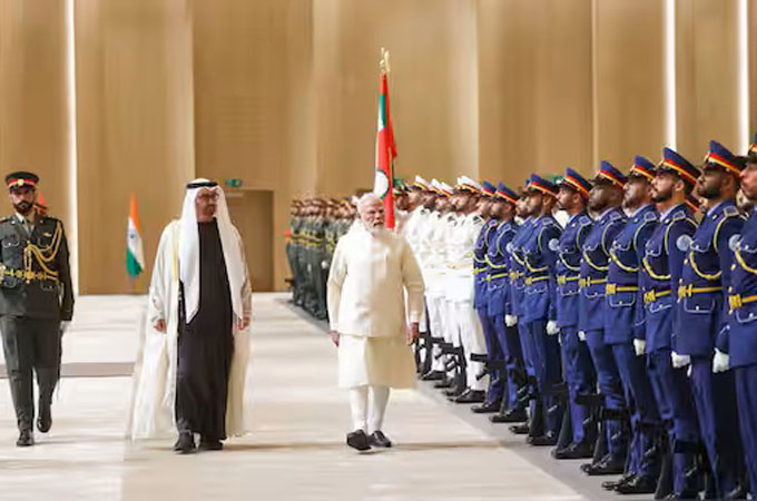 India, UAE sign strategic defence, energy,...