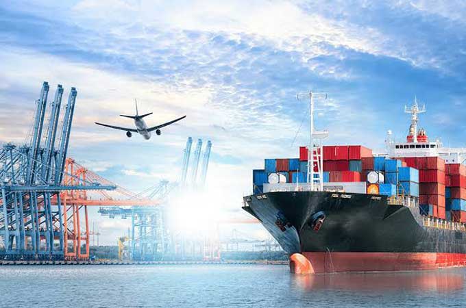 UAE's non-oil foreign trade in H1 surges 13%...
