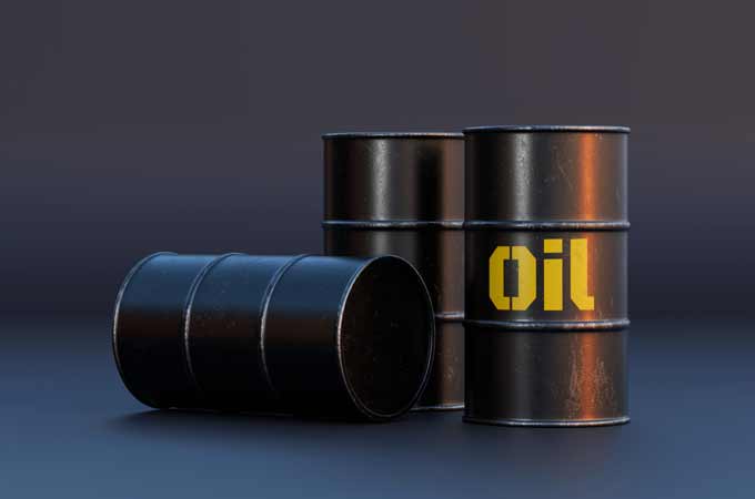 Oil heads for biggest weekly gain since July...